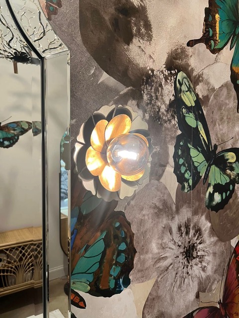 Showroom Restroom